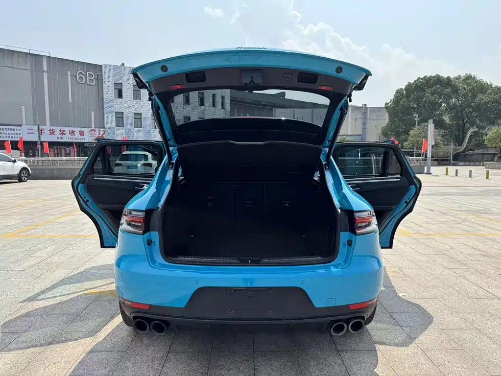 Porsche Macan — миниатюра 18
