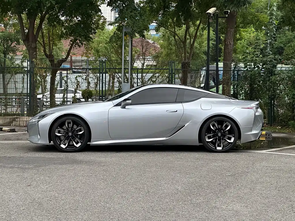 Lexus LC — миниатюра 7
