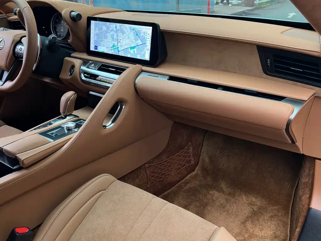 Lexus LC — миниатюра 12