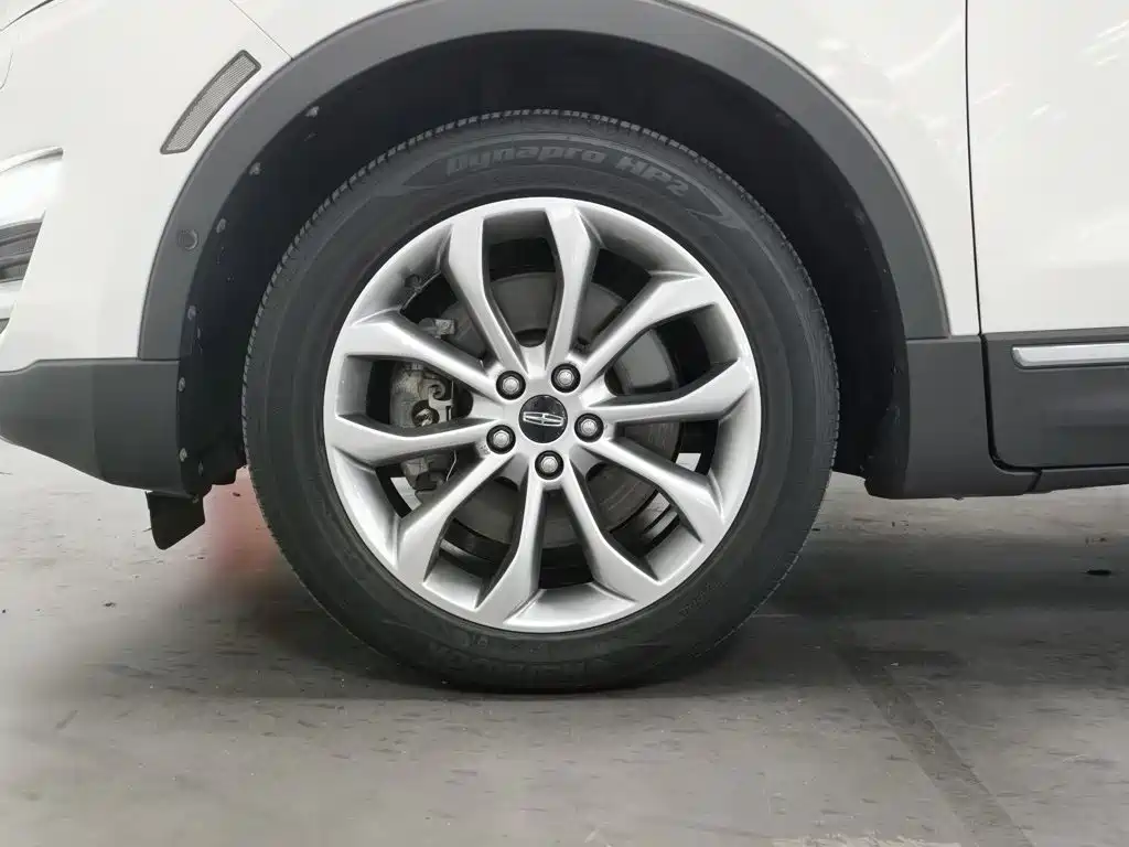 Lincoln MKC — миниатюра 17