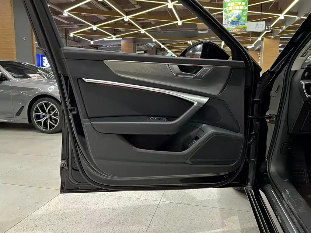 Audi A6L — миниатюра 8