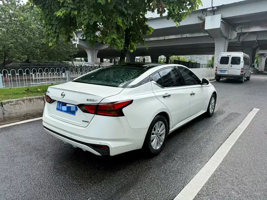 Nissan Teana — миниатюра 3