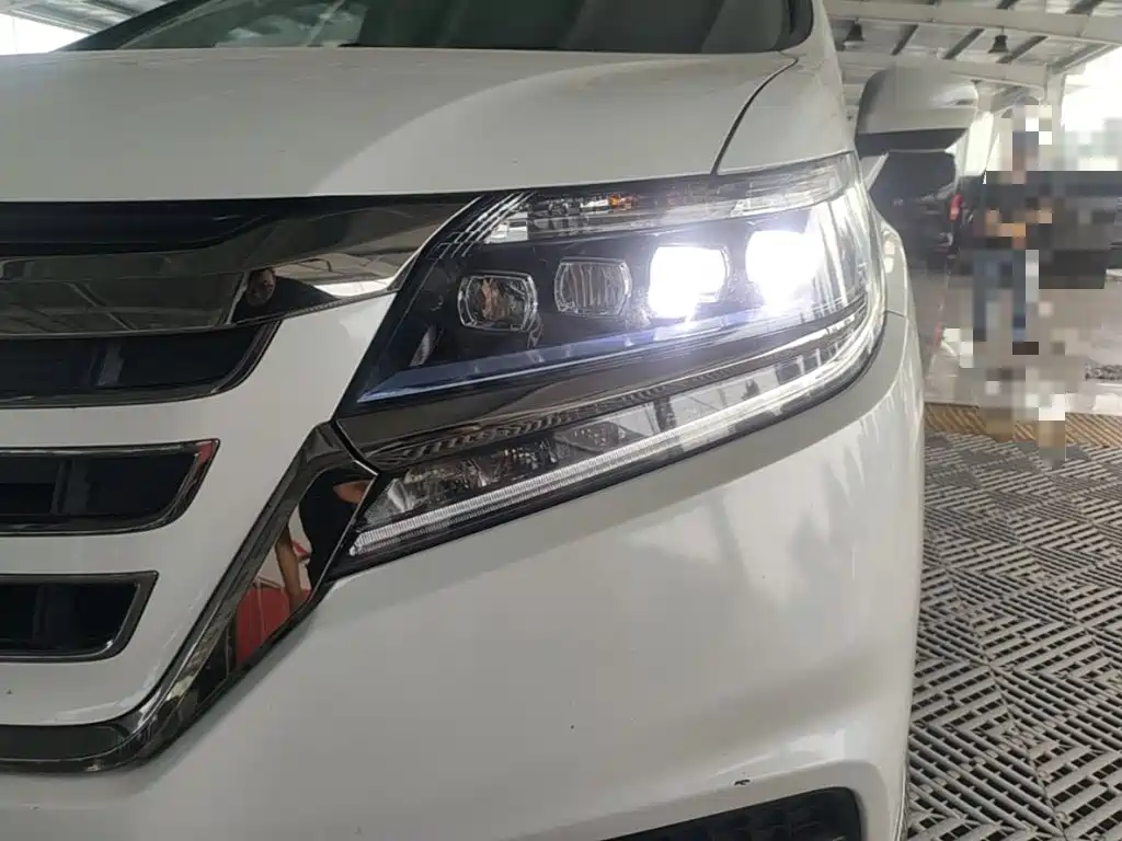 Honda Elysion — миниатюра 24