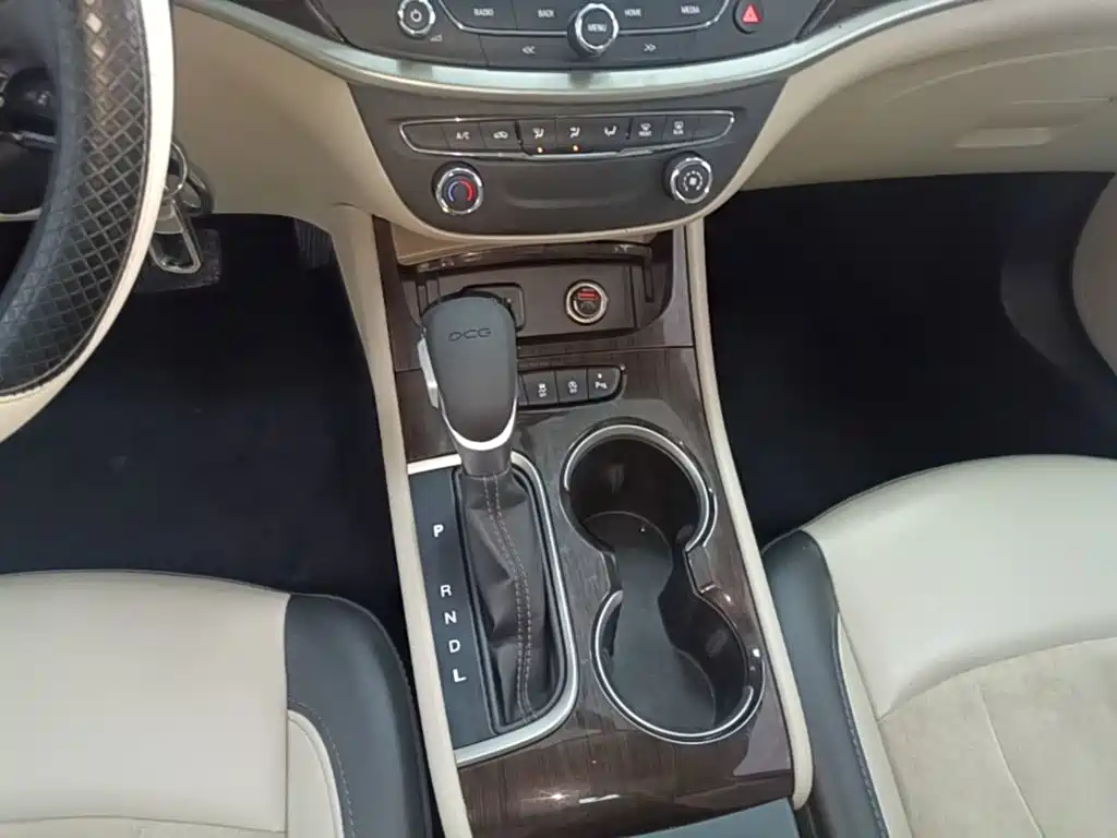 Buick Verano — миниатюра 14