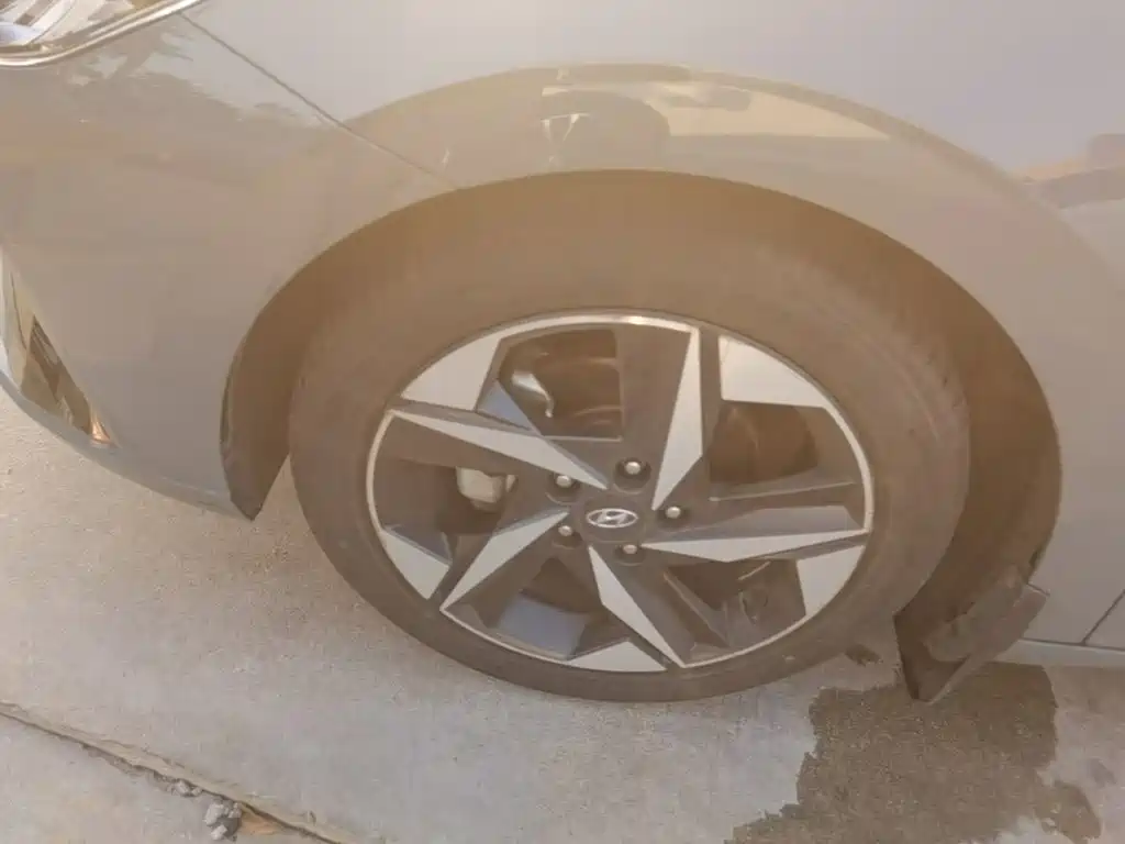 Hyundai Elantra — миниатюра 23