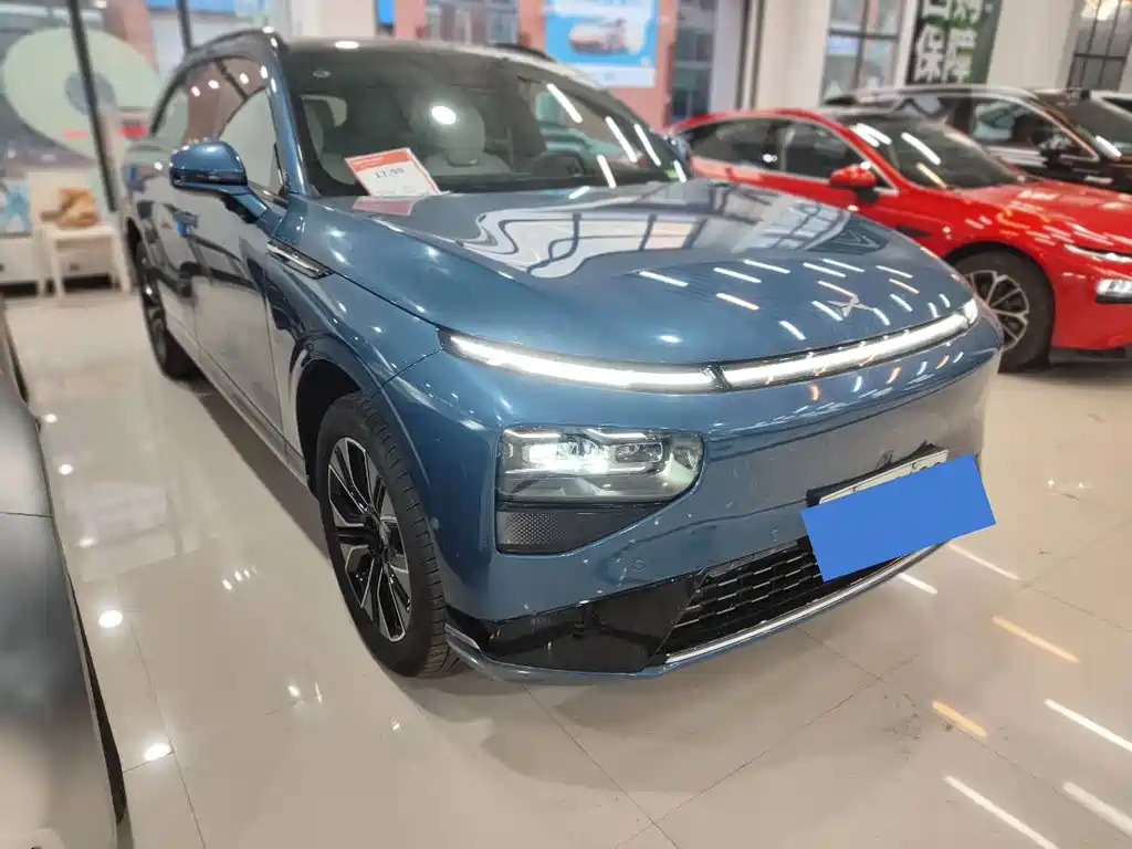 2025 Xpeng G9 - zdjęcie 1 z 15