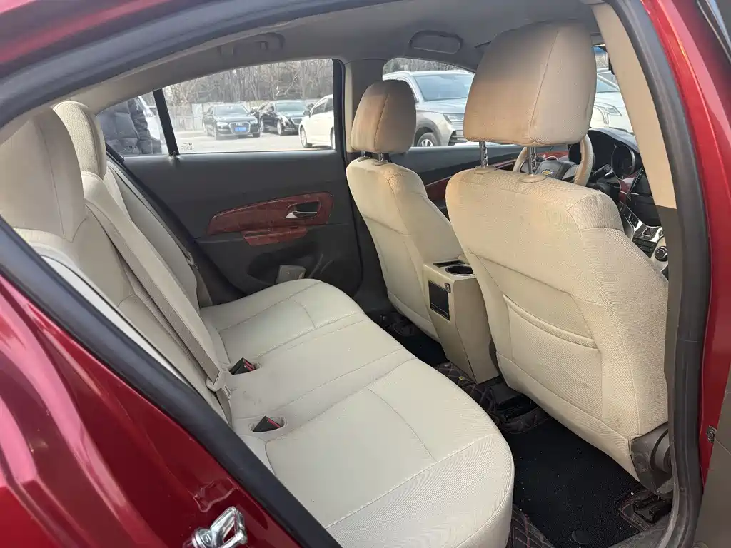 Chevrolet Cruze 2015 1.5L SL MT