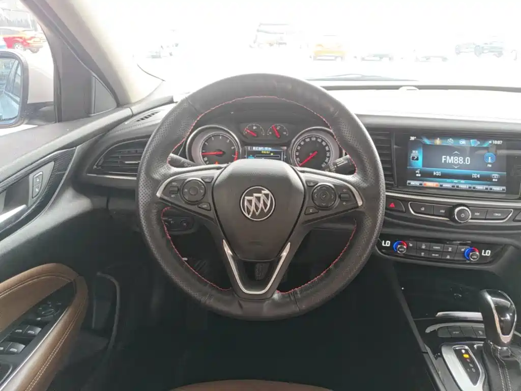 Buick Regal — миниатюра 11
