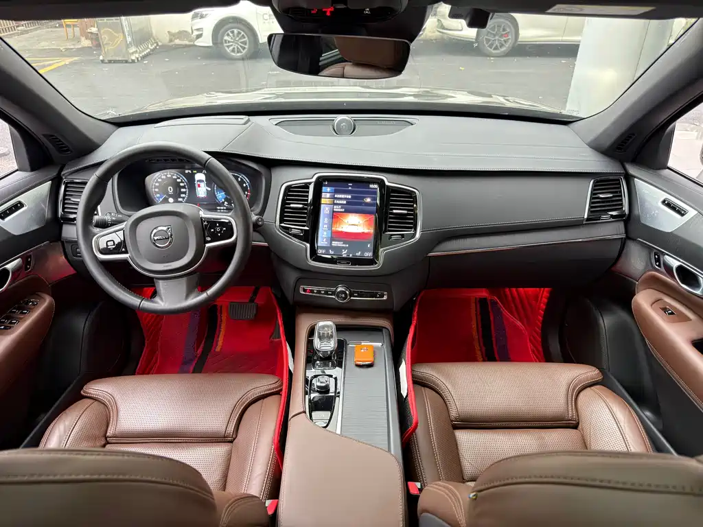 Volvo XC90 — миниатюра 20