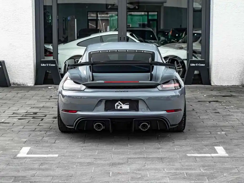 PORSCHE 718
