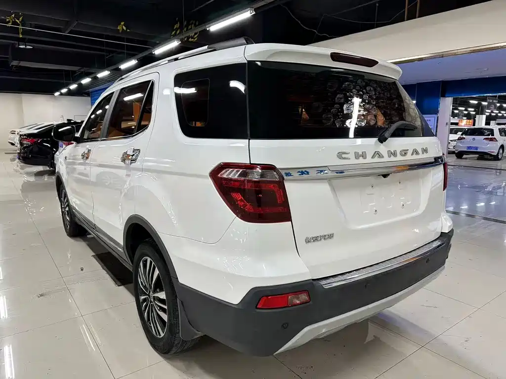 CHANGAN CHANGAN AUCHAN CX70
