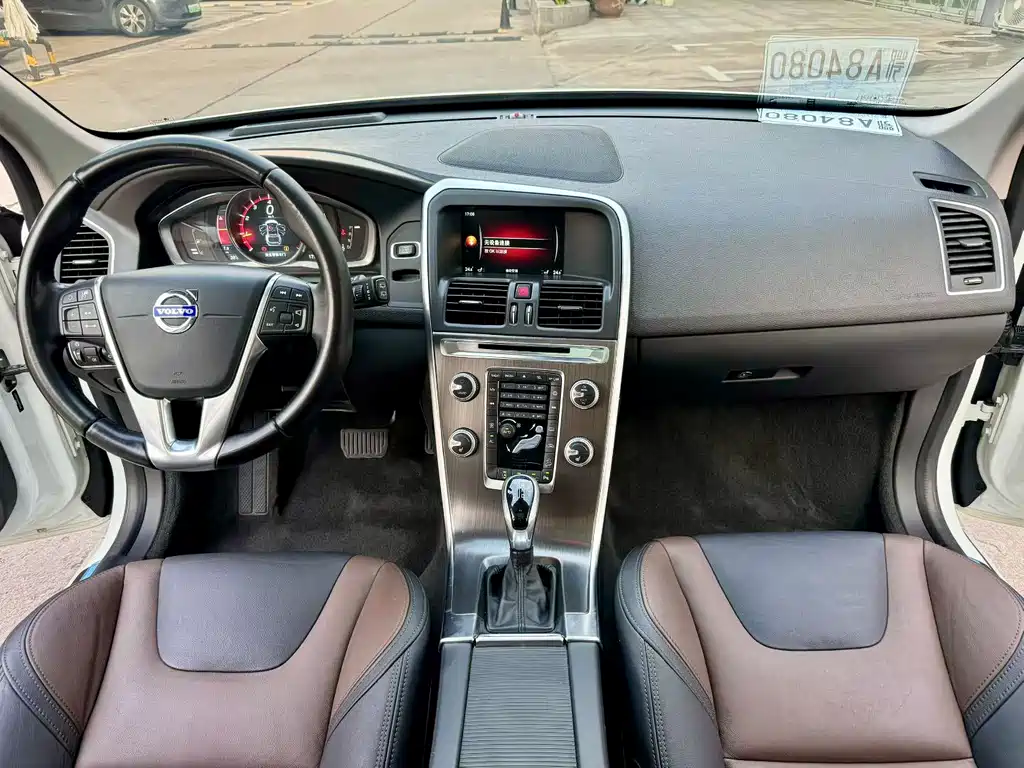 Volvo XC60 — миниатюра 4