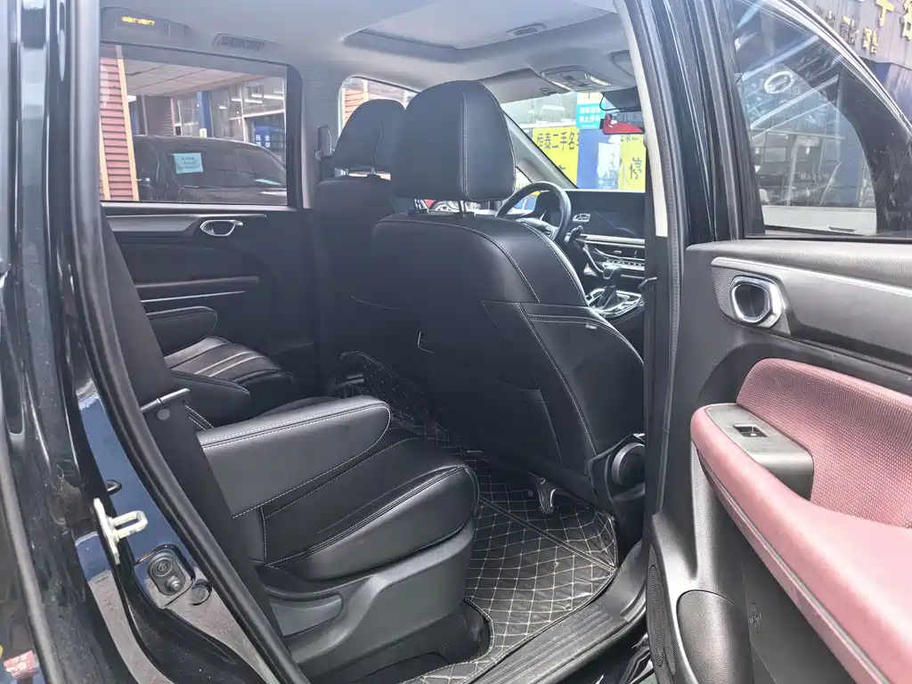 GAC Motor Trumpchi M6 — миниатюра 13