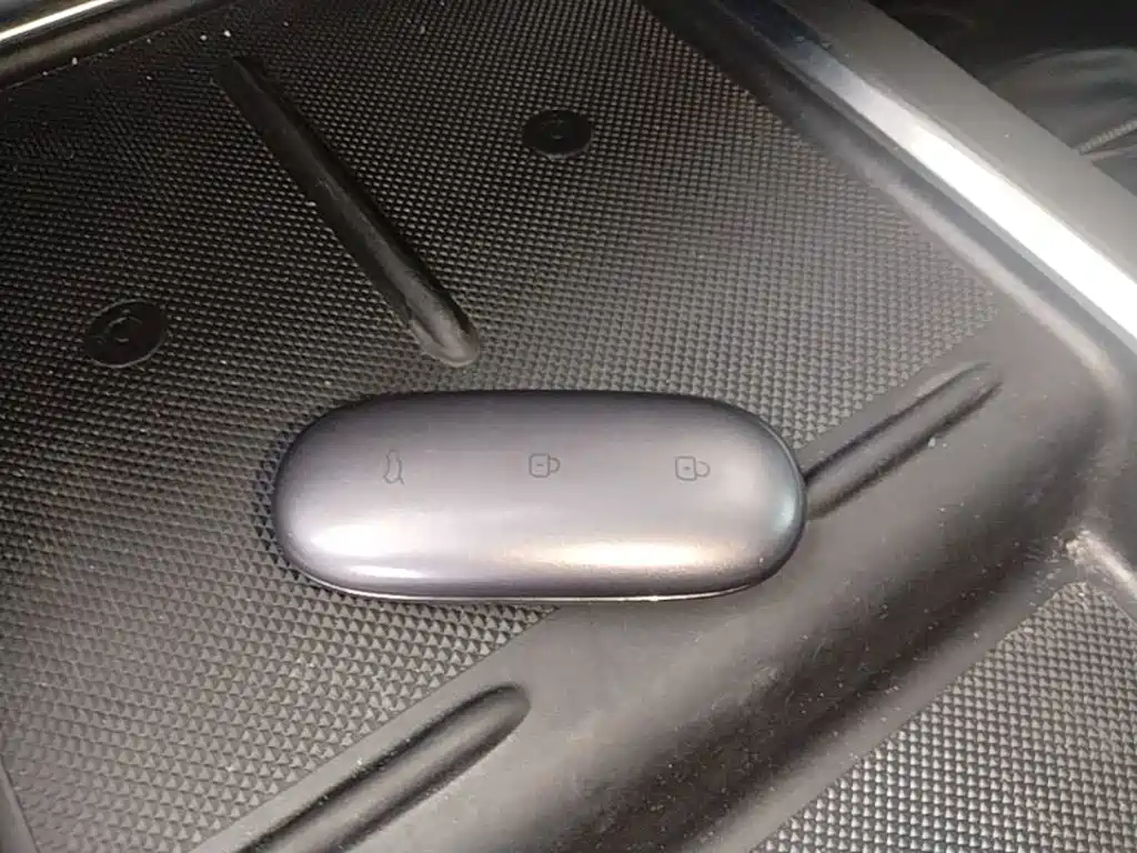 Li Auto Li L9 — миниатюра 9