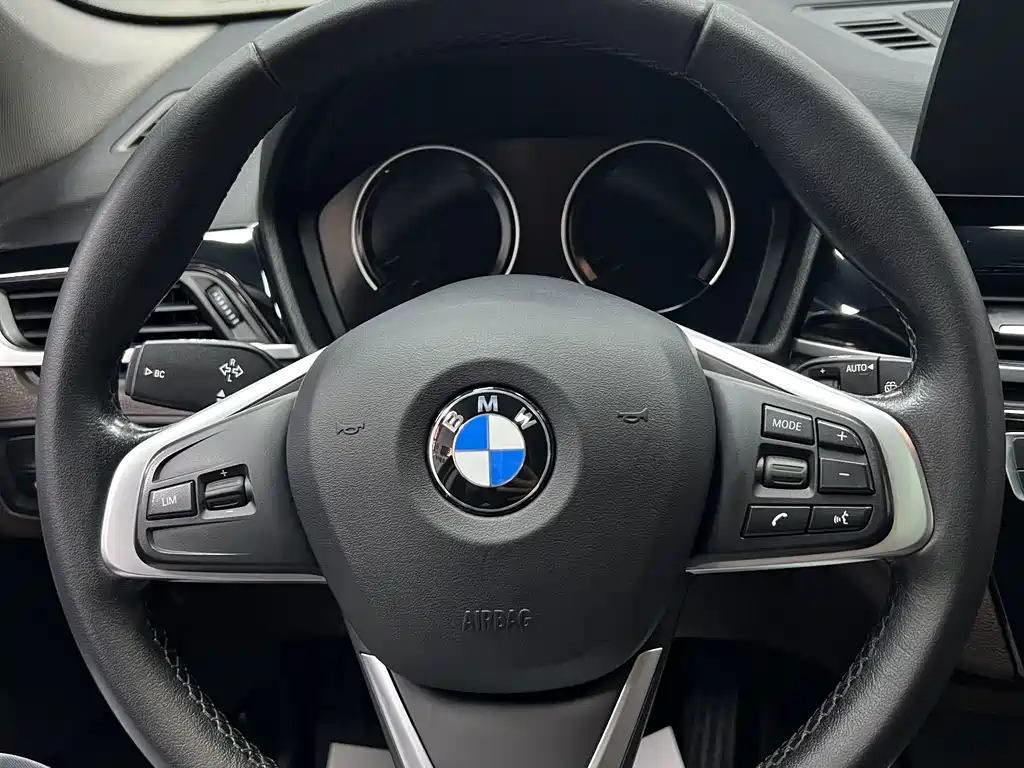 BMW X1 — миниатюра 11