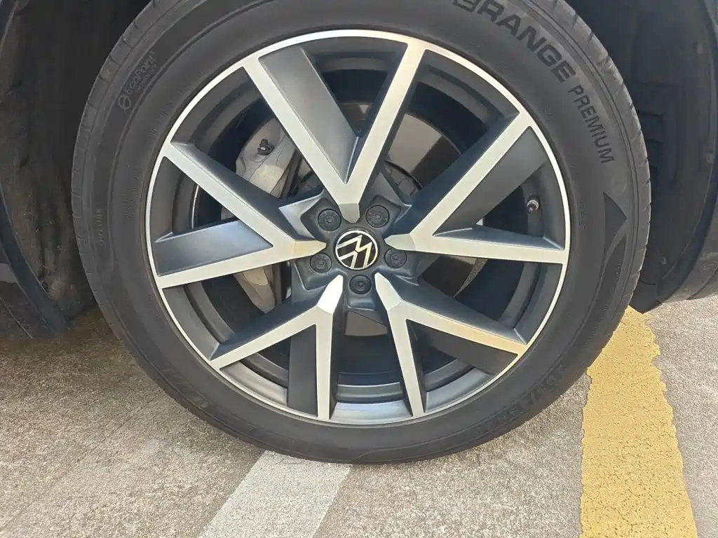 Volkswagen Touareg — миниатюра 9