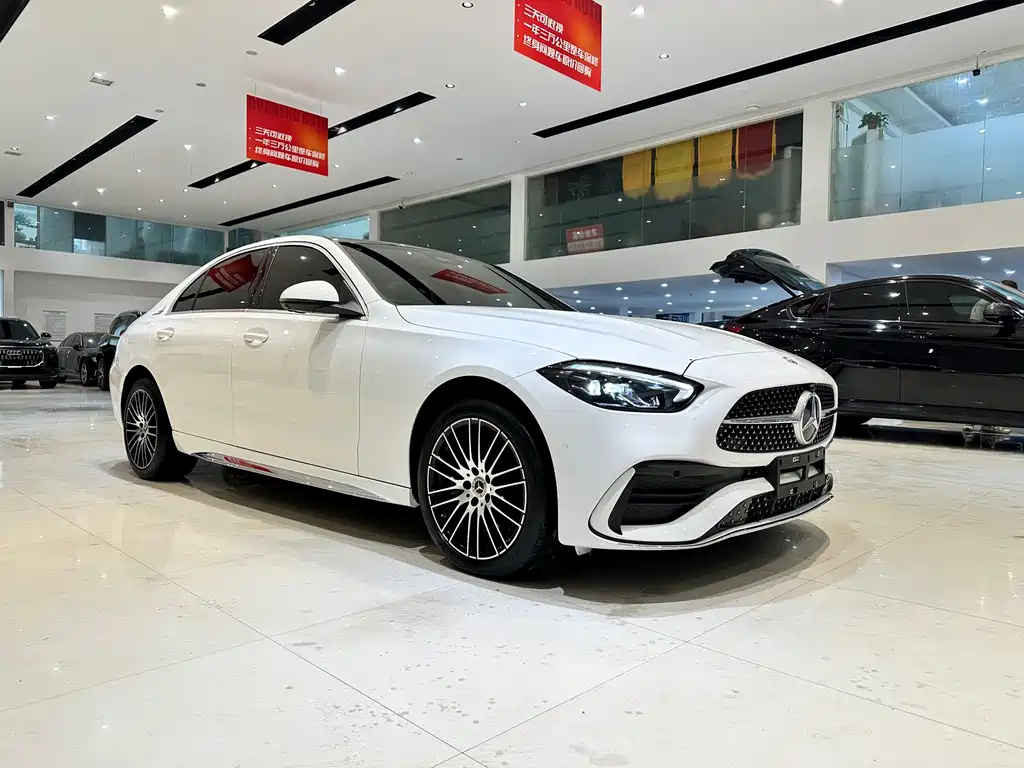 Mercedes-Benz C-Class — миниатюра 3