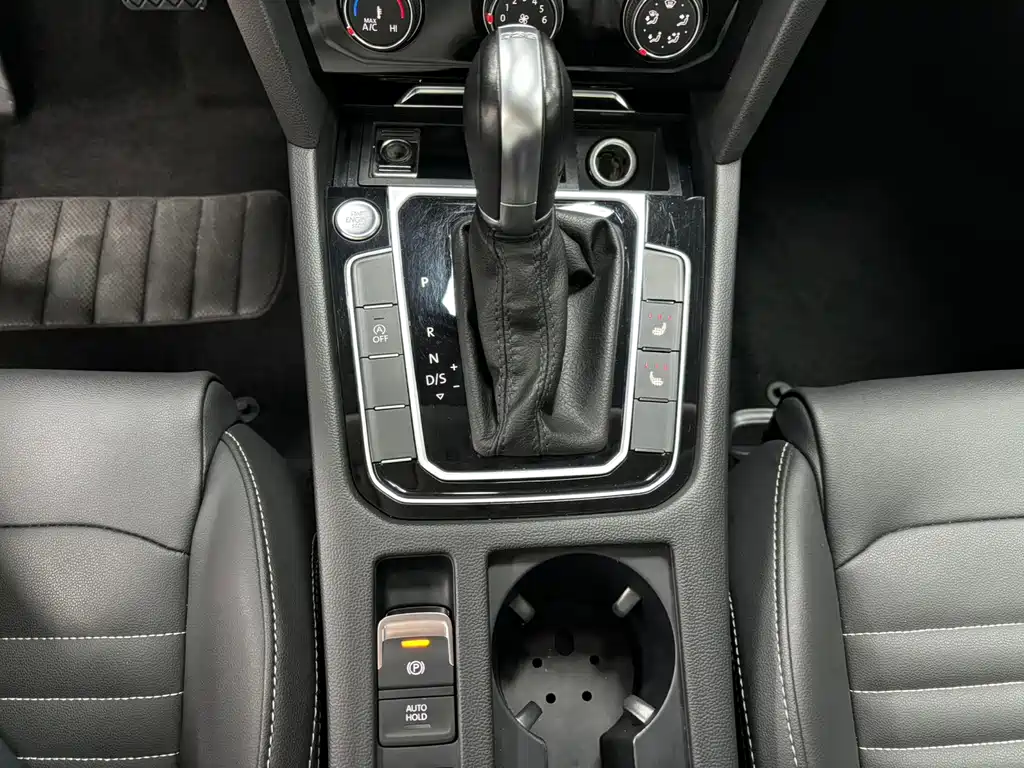 Volkswagen Magotan — миниатюра 17