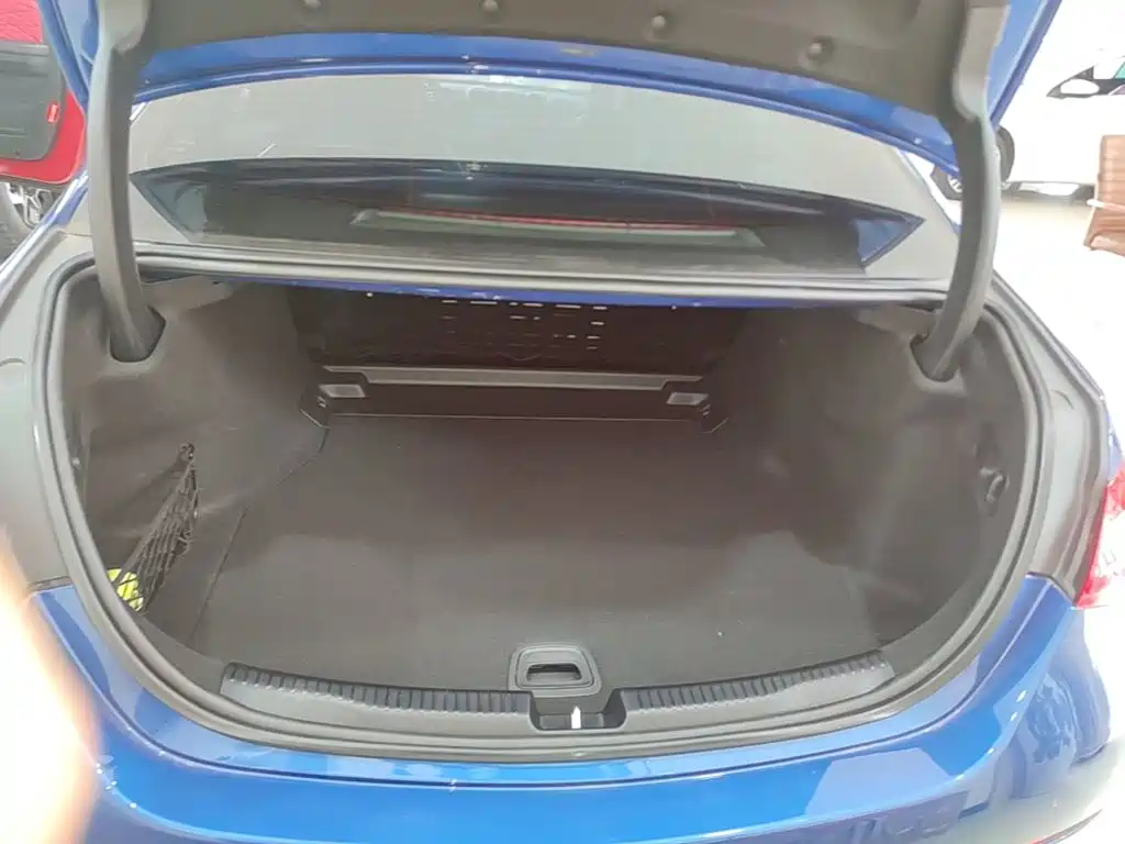 Mercedes-Benz C-Class — миниатюра 19