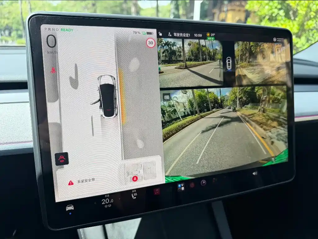 Tesla Model Y — миниатюра 9
