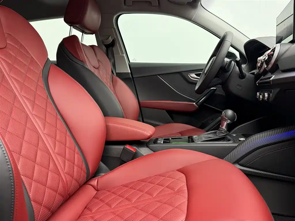 Audi Q2L — миниатюра 9