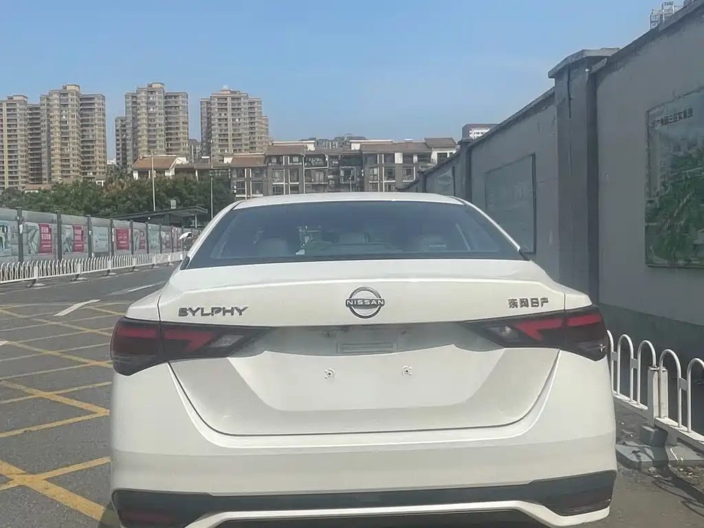 Nissan Sylphy — миниатюра 8