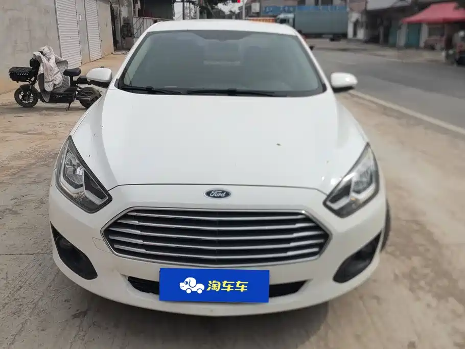 Ford Escort — миниатюра 2