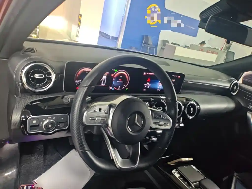 Mercedes-Benz A-Class — миниатюра 10