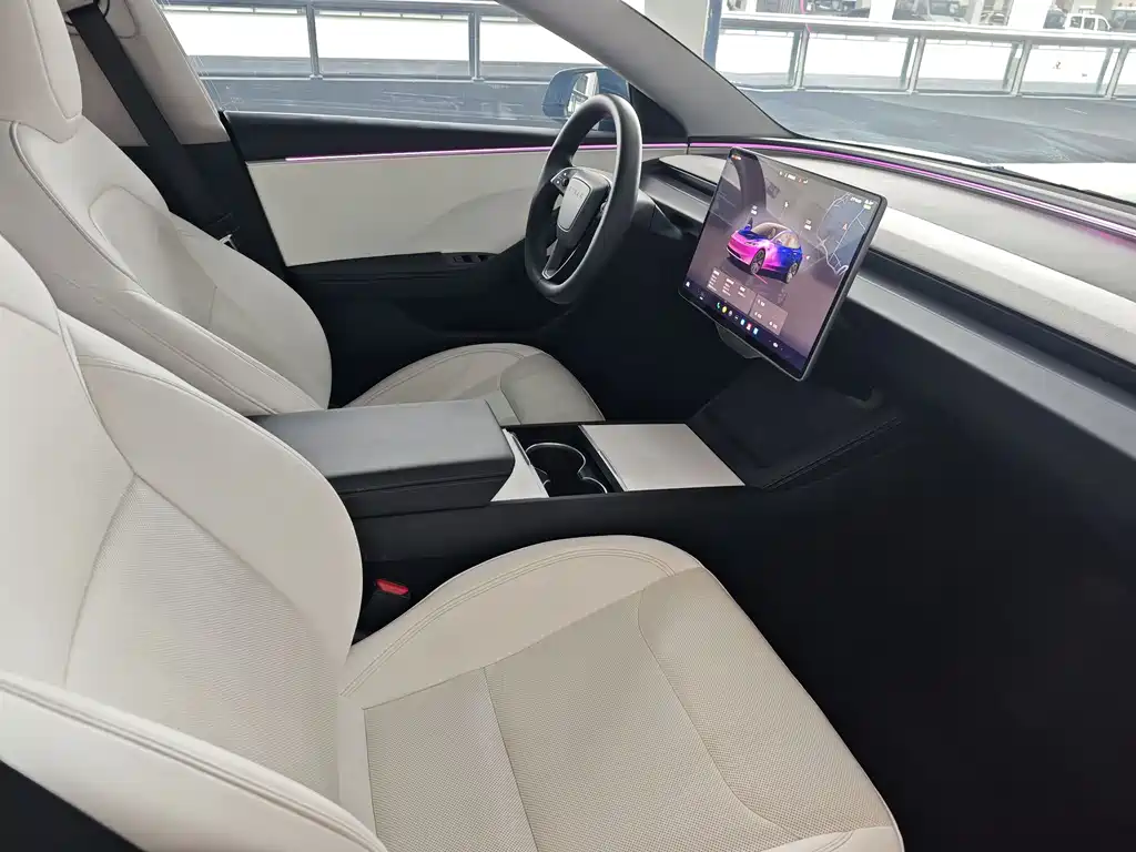 Tesla Model 3 — фотографии объявления, Фото 10