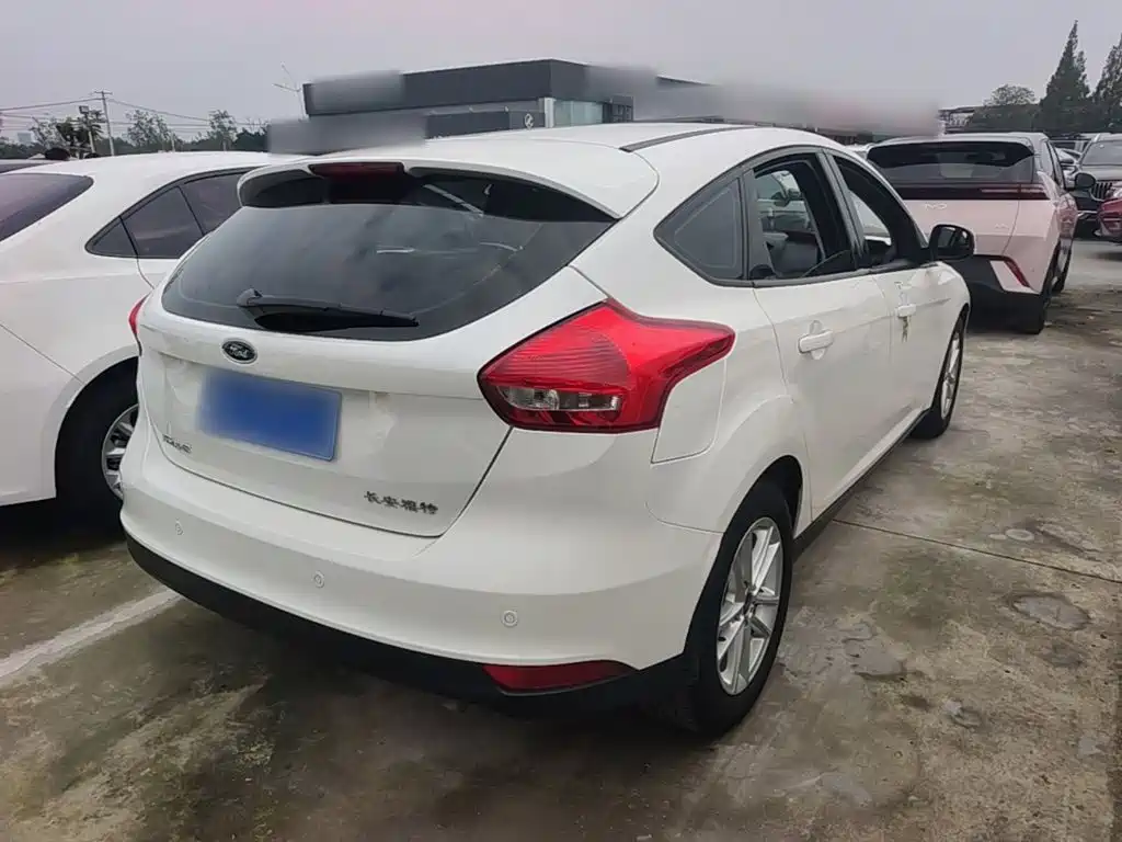 Ford Focus — миниатюра 7