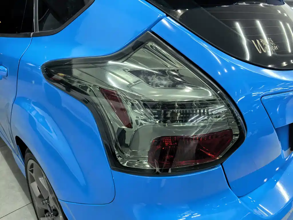 Ford Focus (Import) — миниатюра 12