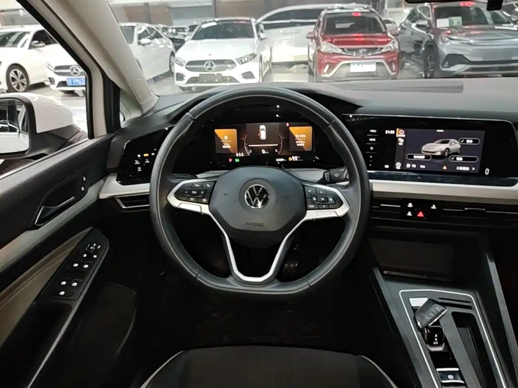Volkswagen Golf — миниатюра 11