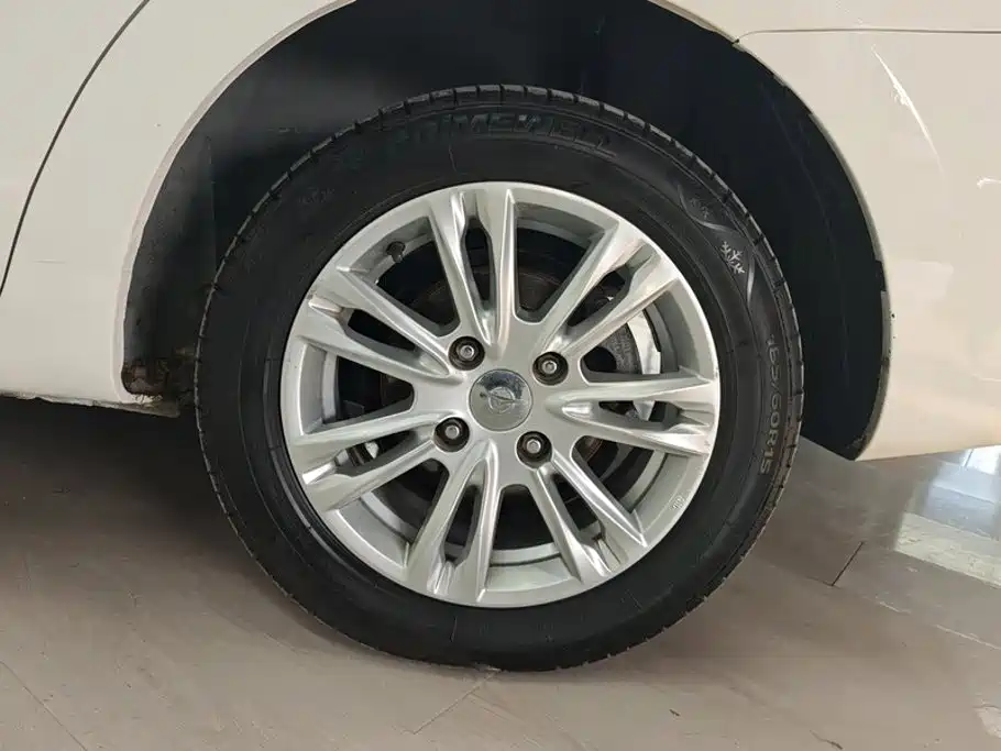 Haima Haima M3 — миниатюра 5