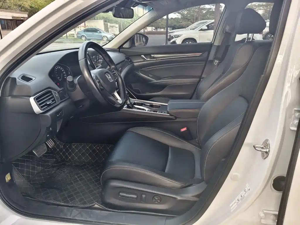 Honda Accord — миниатюра 5