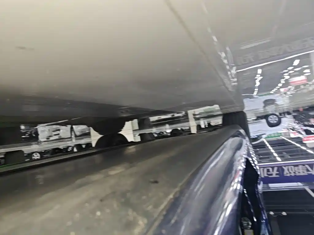 Tesla Model 3 — миниатюра 21
