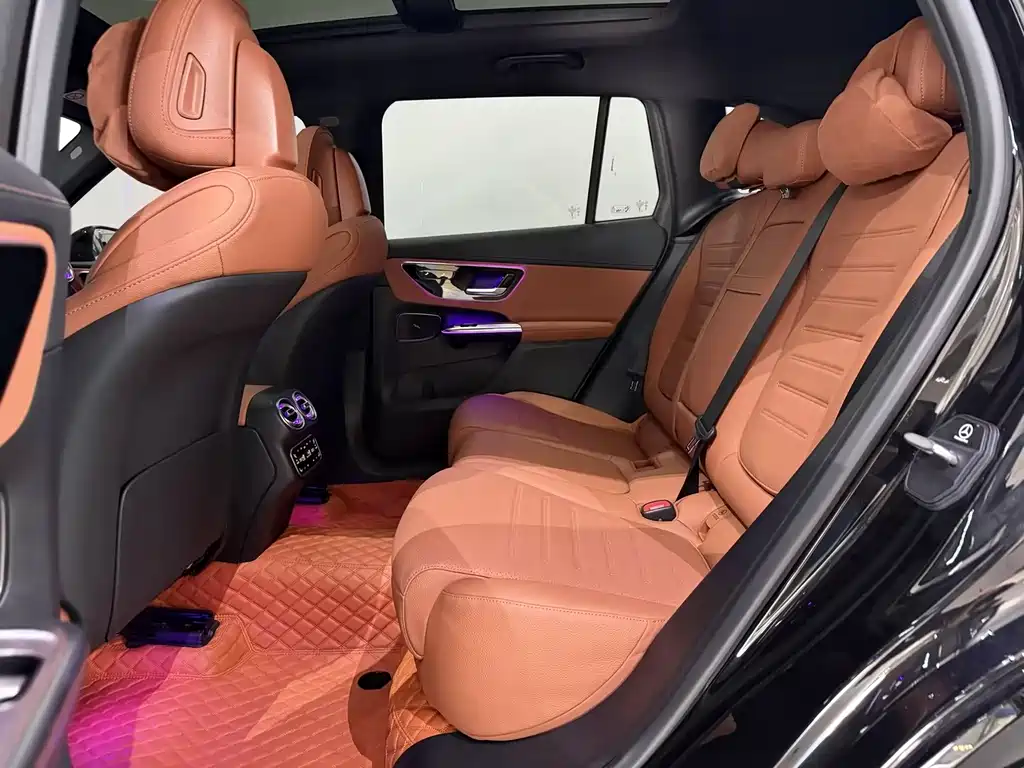 Mercedes-Benz GLC 2024 GLC 260 L 4MATIC Luxury 5 мест