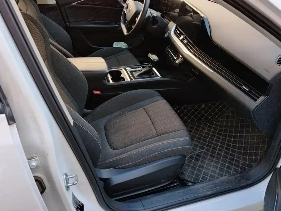 Bestune B70 — миниатюра 8