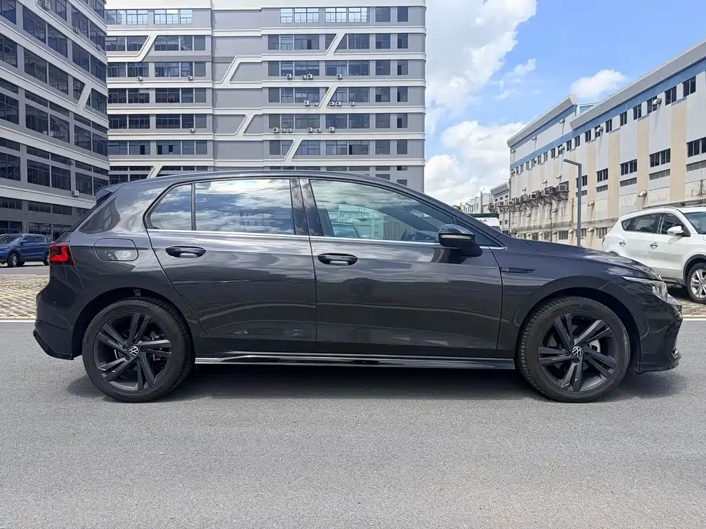 Volkswagen Golf 2023 280TSI DSG R-Line