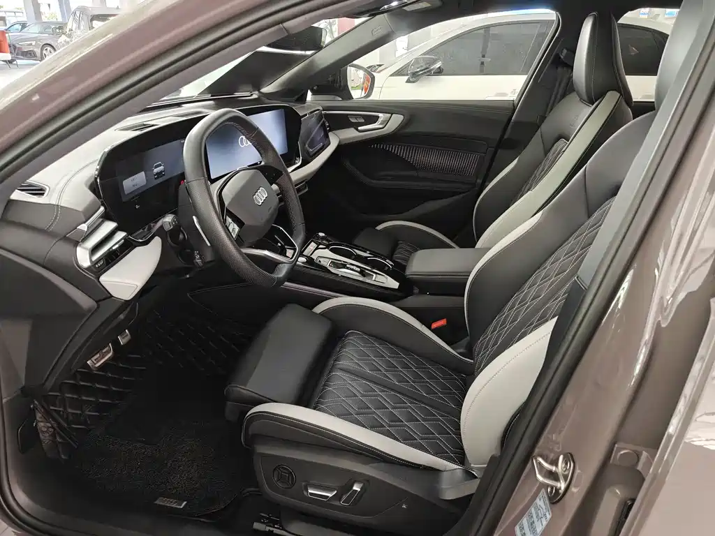 Audi A5L 2026 2.0T Sport Plus