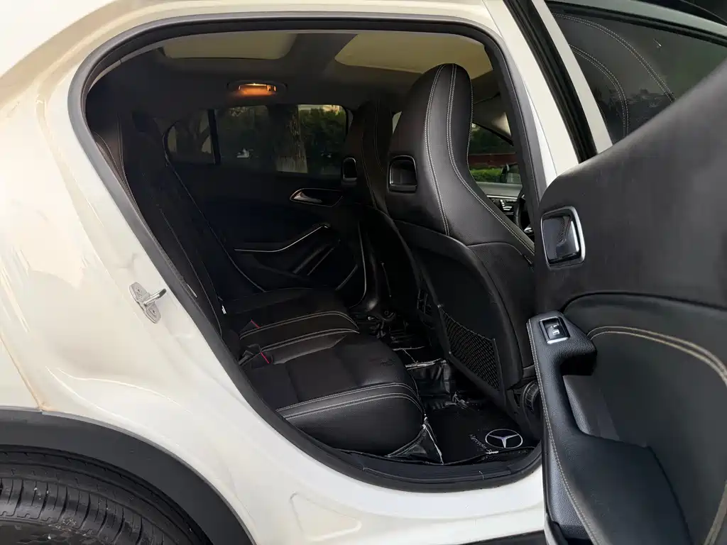 Mercedes-Benz GLA — миниатюра 6