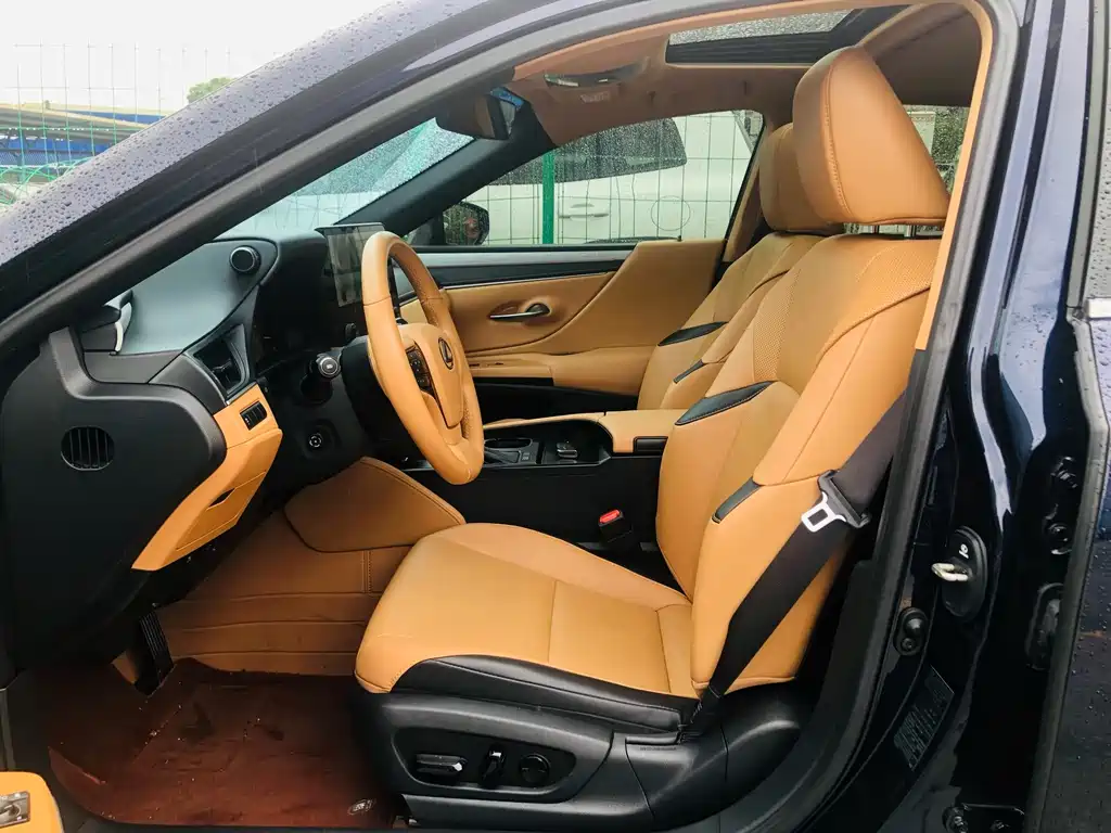 Lexus ES — миниатюра 9