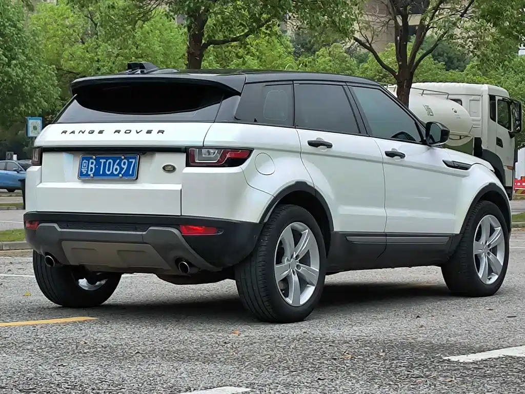 Land Rover Evoque — миниатюра 9