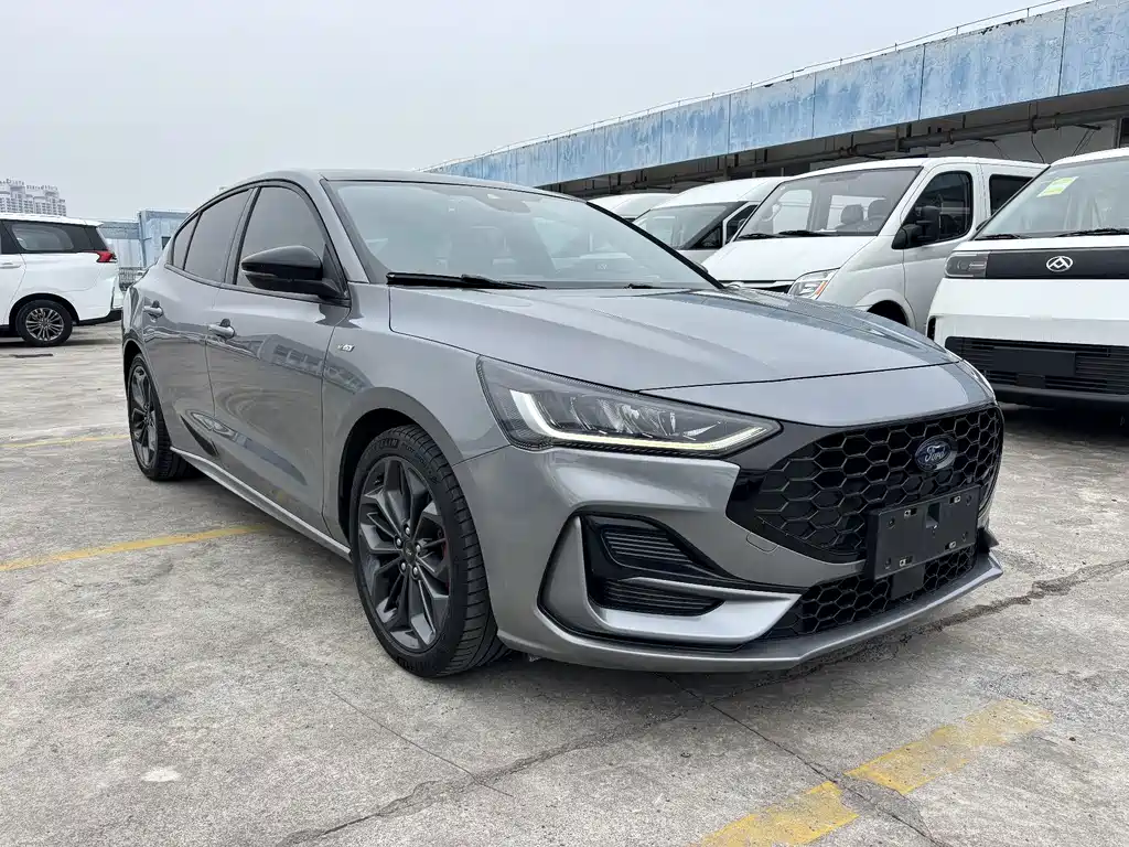Ford Focus — миниатюра 5