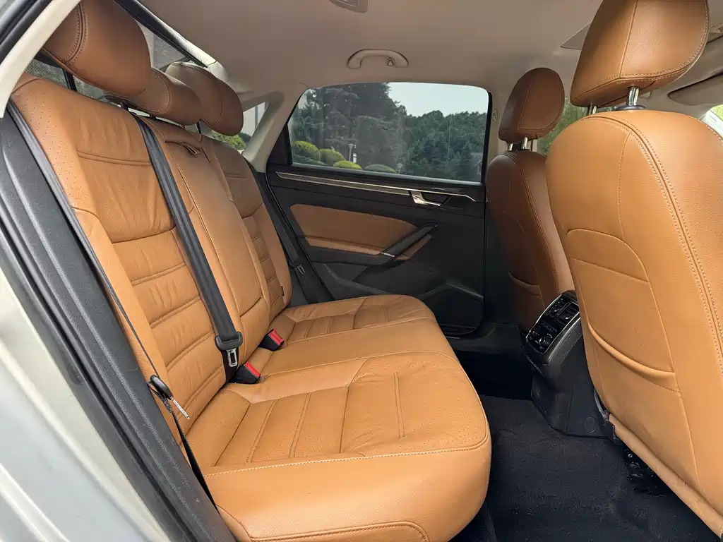Volkswagen Passat — миниатюра 15