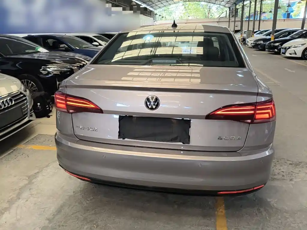 Volkswagen Bora — миниатюра 6