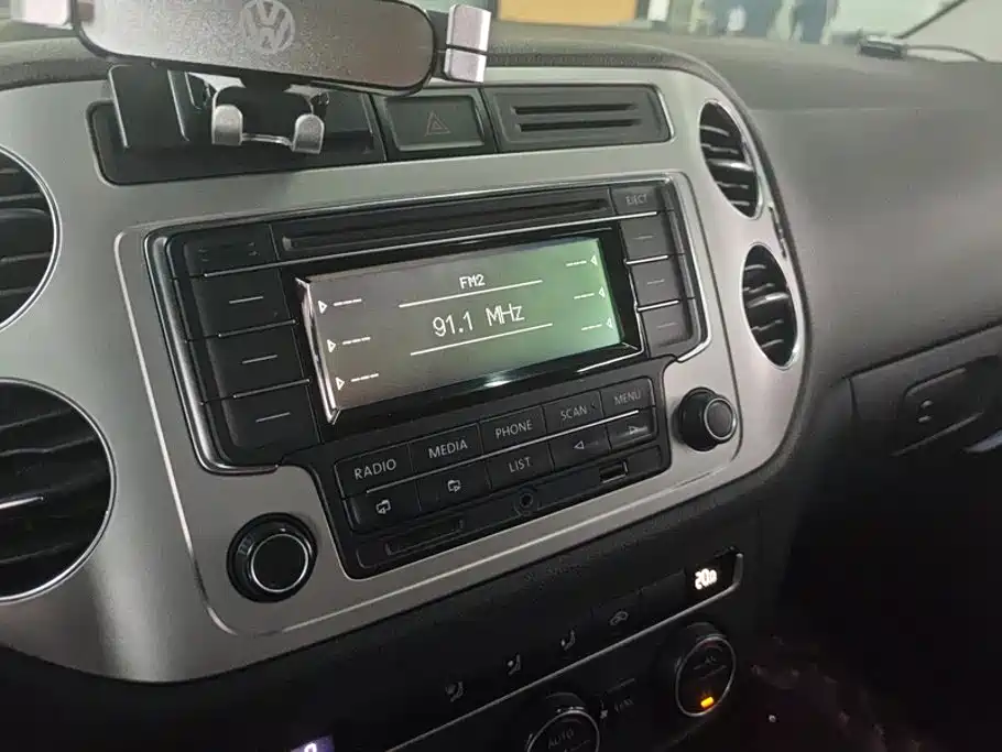 Volkswagen Tiguan — миниатюра 13