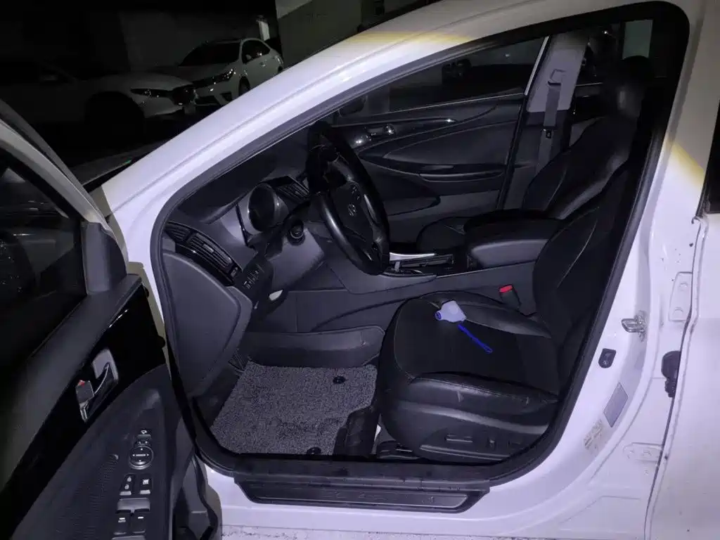 Hyundai Sonata — миниатюра 13
