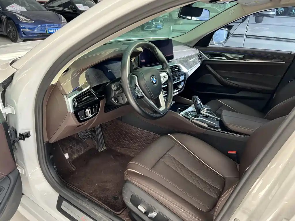 BMW 5 Series 5 2022 525Li Luxury