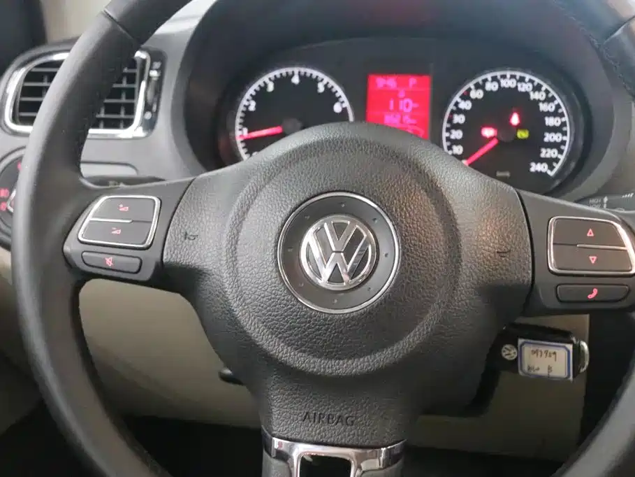 Volkswagen Polo — миниатюра 6