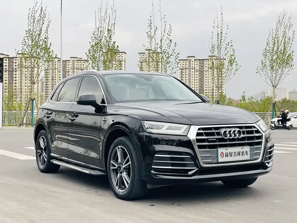 Audi Q5L 2019